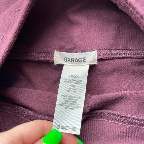 Burgundy Garage Leggings - Picture 2 of 2